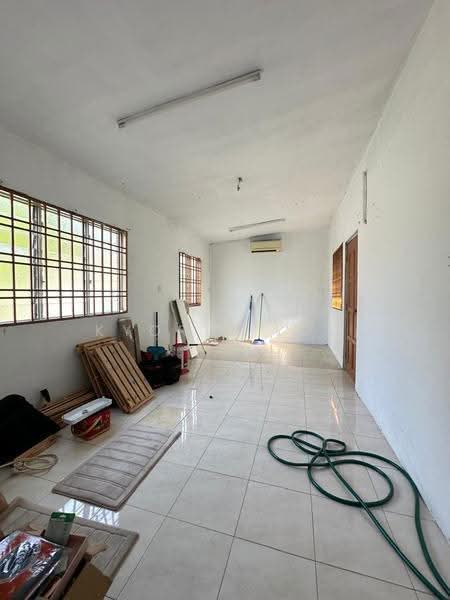 Rumah Teres 1-Tingkat untuk Disewa di Taman Johor (Tampoi) - Kyoris Loh - Interior - PropertyGuru.com.my