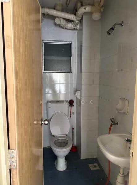 Apartment for Sale at Flora Damansara Apartment - KC Khoo - Bathroom - PropertyGuru.com.my