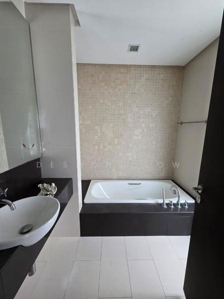 Rumah Berkembar untuk Dijual di Seri Tanjung Pinang (Tanjung Tokong) - Desmond Low - PropertyGuru.com.my