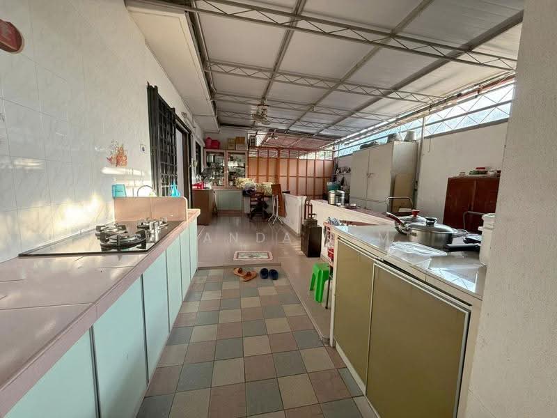 Rumah Berkembar untuk Dijual di Taman Free School (Jelutong) - Amanda Lam - PropertyGuru.com.my