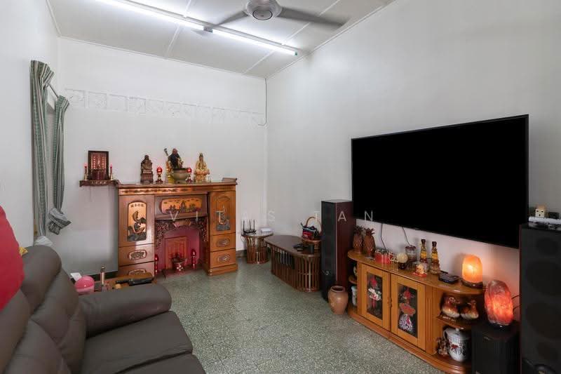 1-storey Terraced House for Sale in Taman Berkeley (Klang) - Vitas Tan - Living Room - PropertyGuru.com.my