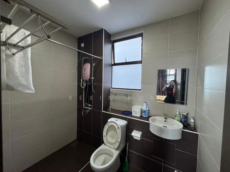 Pangsapuri untuk Dijual di Seri Austin Residence (Pangsapuri Seri Austin) - Kexin Hua - Bathroom - PropertyGuru.com.my