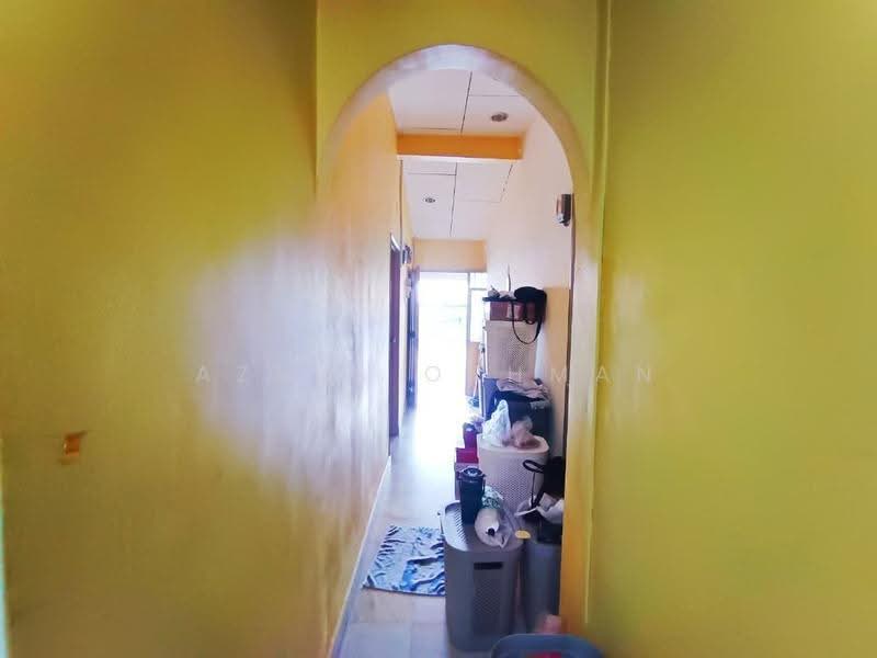 Rumah Teres 1-Tingkat untuk Dijual di Senawang (Negeri Sembilan) - Azrul Othman - Corridor - PropertyGuru.com.my