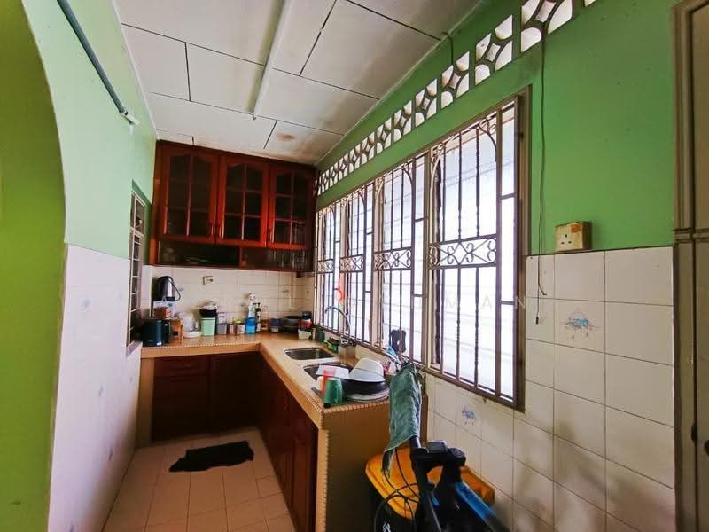 Rumah Teres 1-Tingkat untuk Dijual di Senawang (Negeri Sembilan) - Azrul Othman - Kitchen - PropertyGuru.com.my
