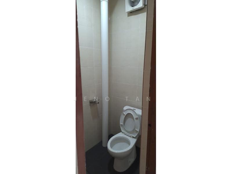 Shop for Rent in Kuching (Sarawak) - Jeno Tan - Bathroom - PropertyGuru.com.my