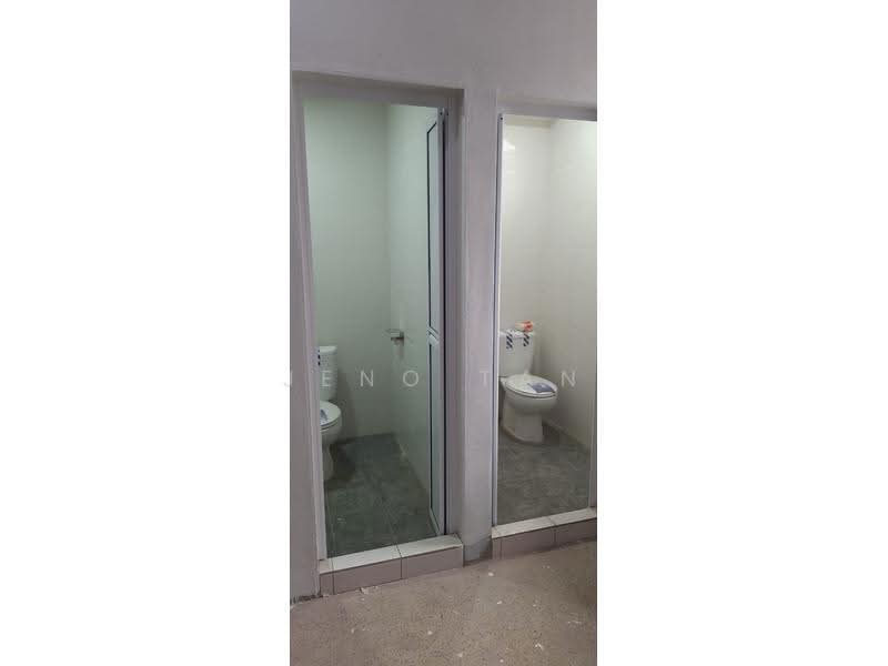 Shop for Rent in Kuching (Sarawak) - Jeno Tan - Bathroom - PropertyGuru.com.my