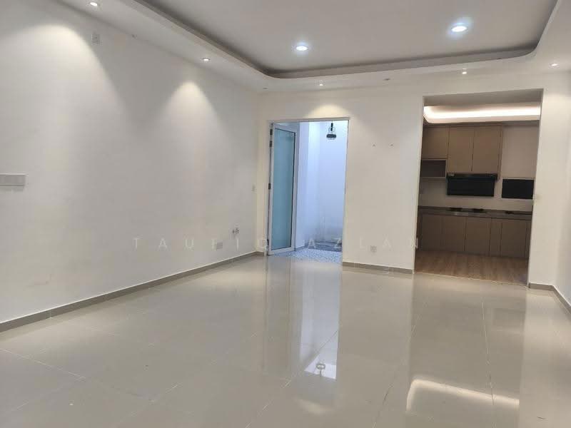 2-storey Terraced House for Rent in Cyberjaya (Selangor) - Taufiq Azlan - Living Room - PropertyGuru.com.my