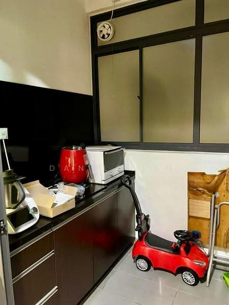 Kediaman Servis untuk Dijual di Damai Hillpark - Danilo Lim - Kitchen - PropertyGuru.com.my