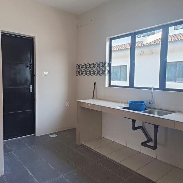 2-storey Terraced House for Sale in Ipoh (Perak) - Ck Nyau - Kitchen - PropertyGuru.com.my