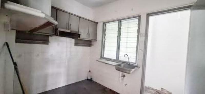 Kondominium untuk Dijual di Pandan Heights Condominium - Coyi Lim - Kitchen - PropertyGuru.com.my