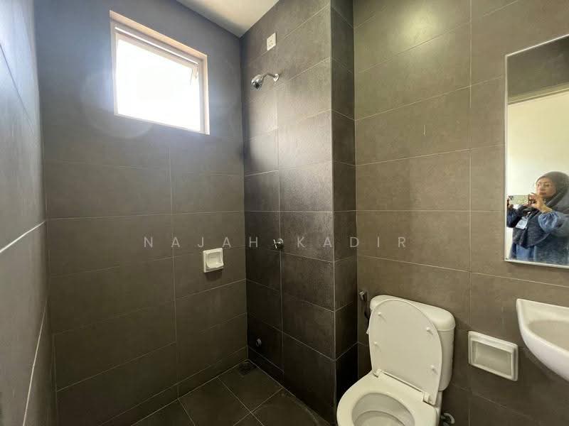 Rumah Teres 2-Tingkat untuk Dijual di Nilai Impian (Nilai) - Najah Kadir - Bathroom - PropertyGuru.com.my