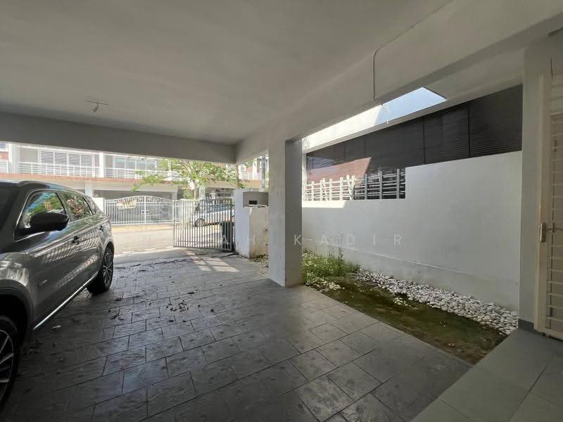 Rumah Teres 2-Tingkat untuk Dijual di Nilai Impian (Nilai) - Najah Kadir - Exterior - PropertyGuru.com.my