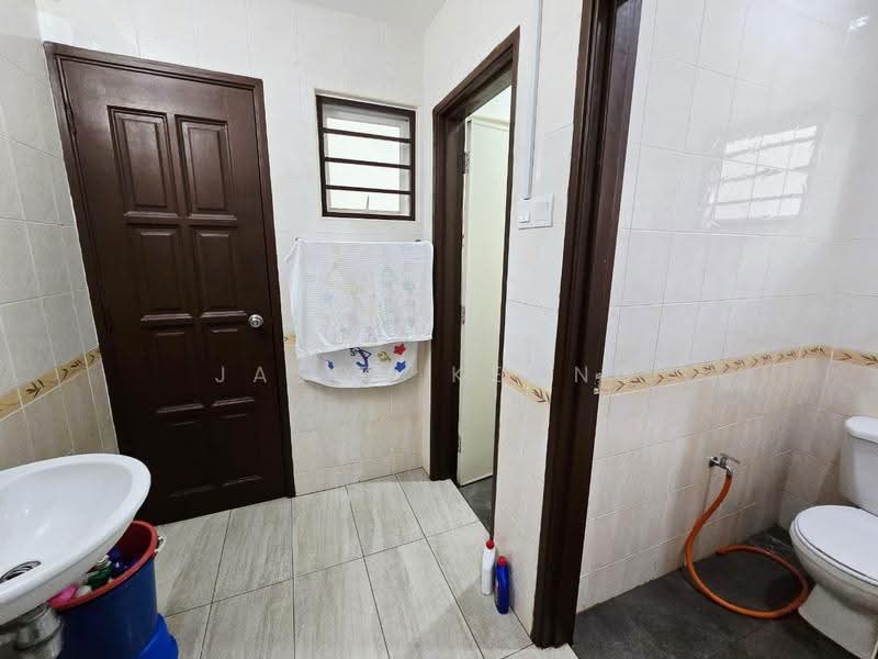 Rumah Teres 2.5-Tingkat untuk Dijual di Taman Meranti Jaya (Puchong) - Jason Keong - Bathroom - PropertyGuru.com.my