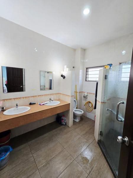 Rumah Teres 2.5-Tingkat untuk Dijual di Taman Meranti Jaya (Puchong) - Jason Keong - Bathroom - PropertyGuru.com.my