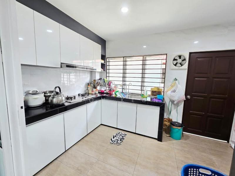 Rumah Teres 2.5-Tingkat untuk Dijual di Taman Meranti Jaya (Puchong) - Jason Keong - Kitchen - PropertyGuru.com.my