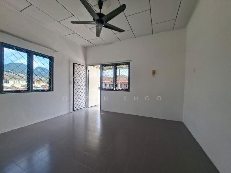 Rumah Teres 2-Tingkat untuk Dijual di Taman Cempaka (Ipoh) - Qazin - Living Room - PropertyGuru.com.my