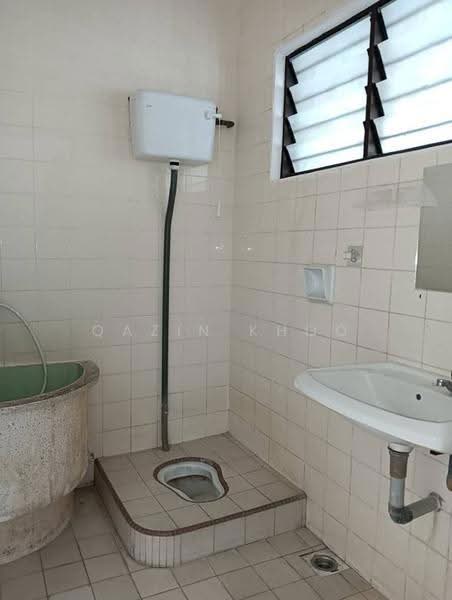 Rumah Teres 2-Tingkat untuk Dijual di Taman Cempaka (Ipoh) - Qazin - Bathroom - PropertyGuru.com.my