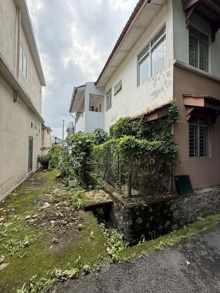 2.5-storey Terraced House for Sale in Taman Bukit Serdang (Seri Kembangan) - Angel Ng - Exterior - PropertyGuru.com.my