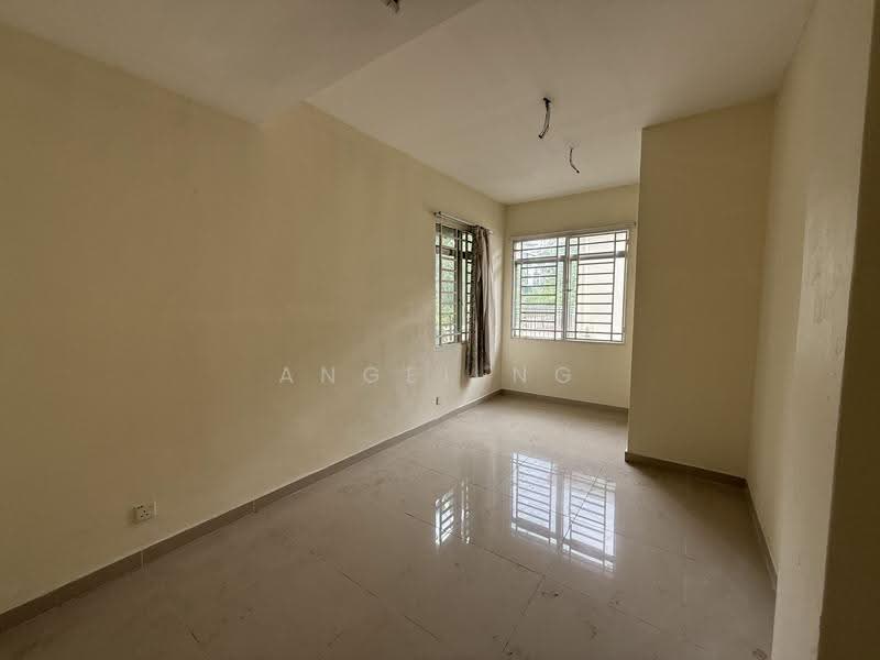 2.5-storey Terraced House for Sale in Taman Bukit Serdang (Seri Kembangan) - Angel Ng - Interior - PropertyGuru.com.my