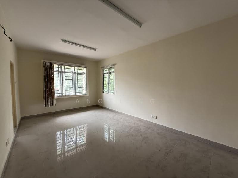 2.5-storey Terraced House for Sale in Taman Bukit Serdang (Seri Kembangan) - Angel Ng - Interior - PropertyGuru.com.my