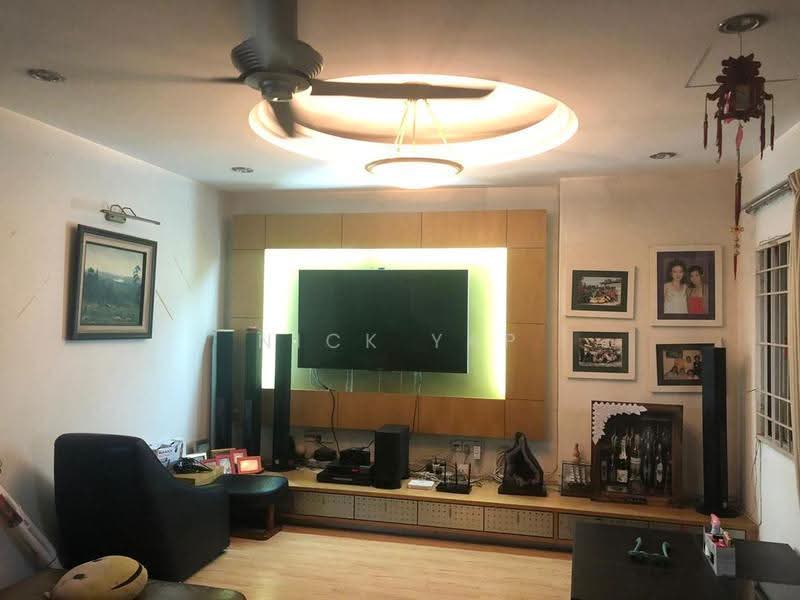 3-storey Terraced House for Sale in Taman Putri Jaya (Cheras) - Nick Yap - Living Room - PropertyGuru.com.my