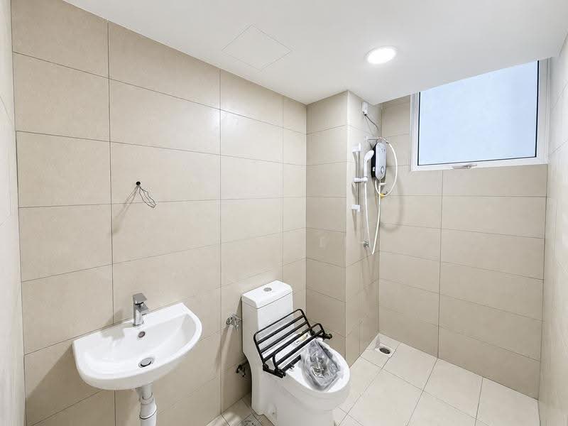 Semi-Detached House for Rent in Johor Bahru (Johor) - Ray Lee - Bathroom - PropertyGuru.com.my