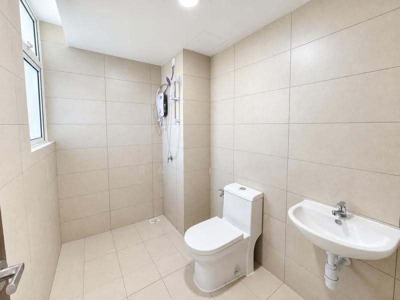 Semi-Detached House for Rent in Johor Bahru (Johor) - Ray Lee - Bathroom - PropertyGuru.com.my