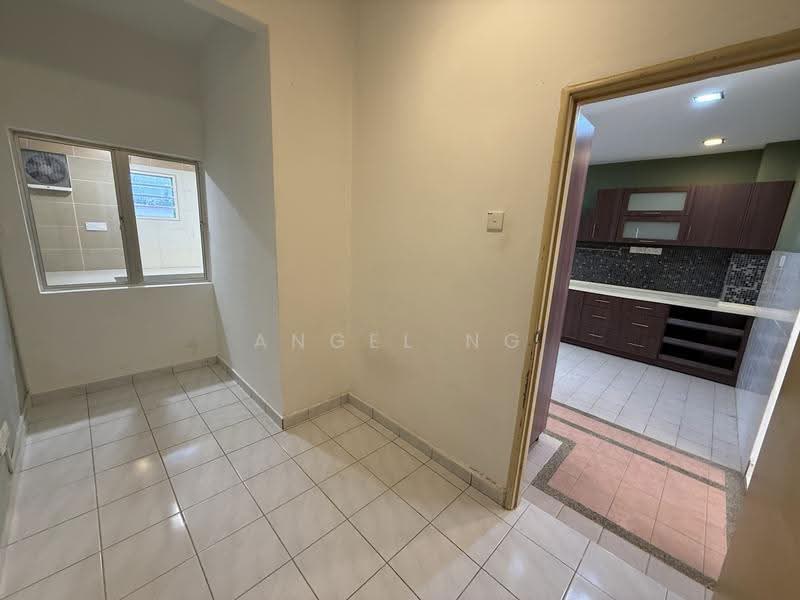 2.5-storey Terraced House for Sale in Taman Bukit Serdang (Seri Kembangan) - Angel Ng - Interior - PropertyGuru.com.my