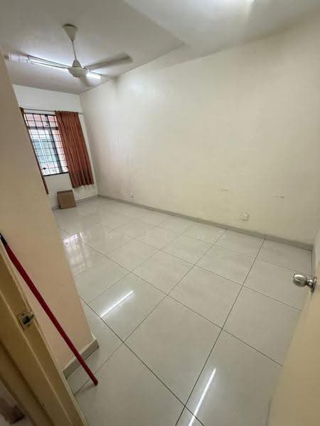 2.5-storey Terraced House for Sale in Taman Bukit Serdang (Seri Kembangan) - Angel Ng - Interior - PropertyGuru.com.my