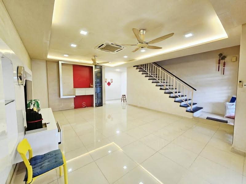 Rumah Teres 2.5-Tingkat untuk Dijual di Taman Meranti Jaya (Puchong) - Jason Keong - Living Room - PropertyGuru.com.my