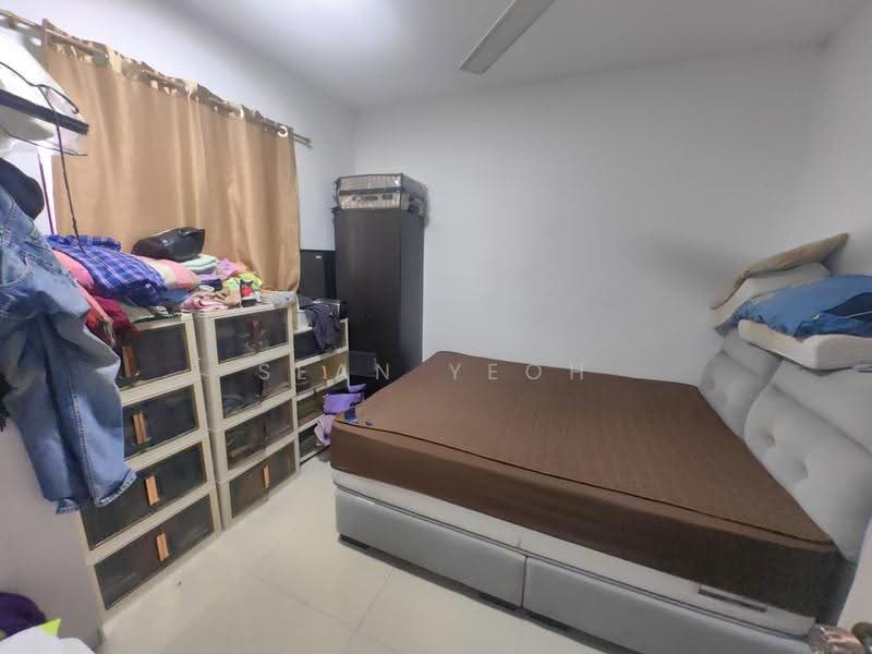 Rumah Teres 1-Tingkat untuk Dijual di Taman Ungku Tun Aminah (Skudai) - Sean Yeoh - Bedroom - PropertyGuru.com.my