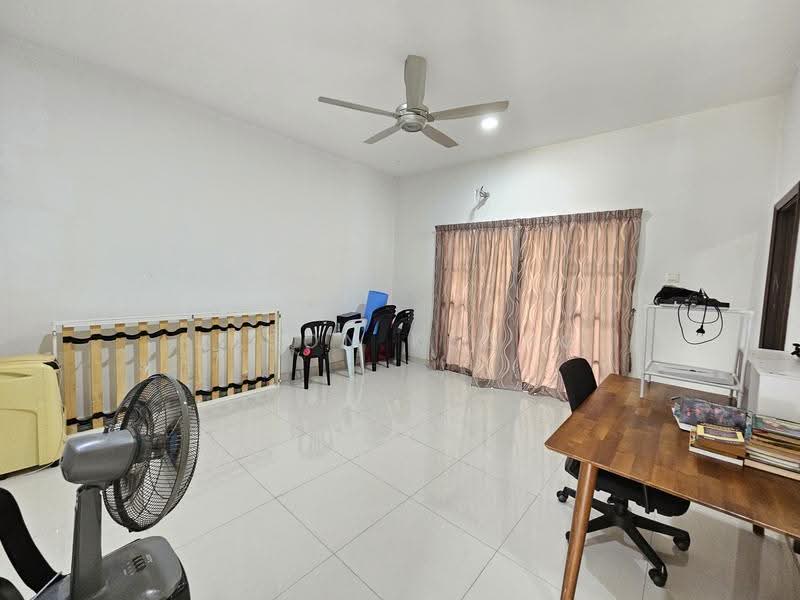 Rumah Teres 2.5-Tingkat untuk Dijual di Taman Meranti Jaya (Puchong) - Jason Keong - Living Room - PropertyGuru.com.my