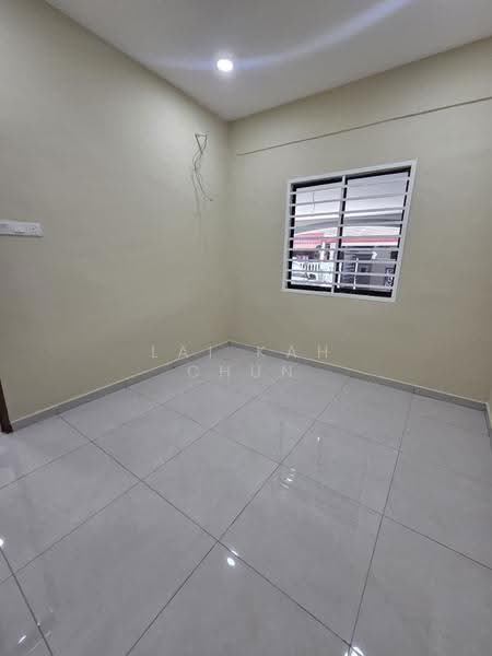 Rumah Teres untuk Dijual di Taman Thivy Jaya (Seremban) - Lai Kah Chun - Interior - PropertyGuru.com.my