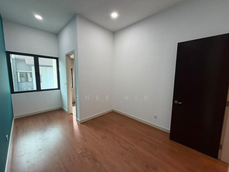 2-storey Terraced House for Sale in Bandar Seri Coalfields (Sungai Buloh) - Chee Hin - Interior - PropertyGuru.com.my