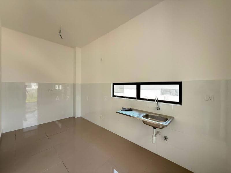 1-storey Terraced House for Sale in Eco Grandeur (Puncak Alam) - Azri Zabidin - Kitchen - PropertyGuru.com.my