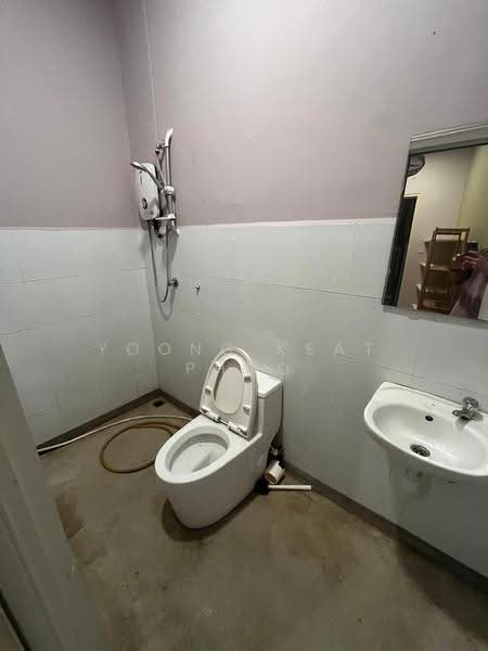 Commercial Bungalow for Rent in Kampung Datuk Keramat (Keramat) - Yoong Keat Phoo - Bathroom - PropertyGuru.com.my