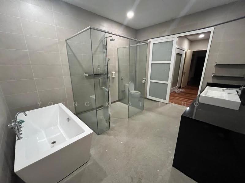 Commercial Bungalow for Rent in Kampung Datuk Keramat (Keramat) - Yoong Keat Phoo - Bathroom - PropertyGuru.com.my
