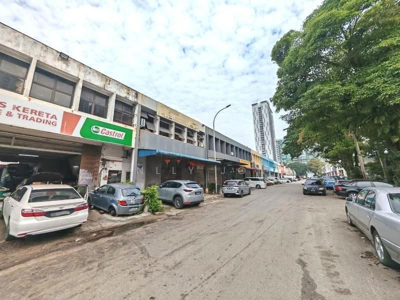 Terrace Factory for Sale in Taman Bukit Mewah (Tampoi) - Janlly Jong - Exterior - PropertyGuru.com.my