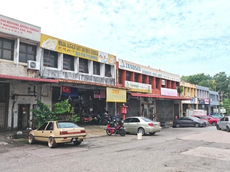Terrace Factory for Sale in Taman Bukit Mewah (Tampoi) - Janlly Jong - Exterior - PropertyGuru.com.my