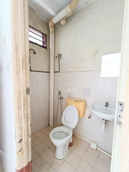 Rumah Teres untuk Dijual di Skudai (Johor) - Mandy Goh Siew Li - Bathroom - PropertyGuru.com.my