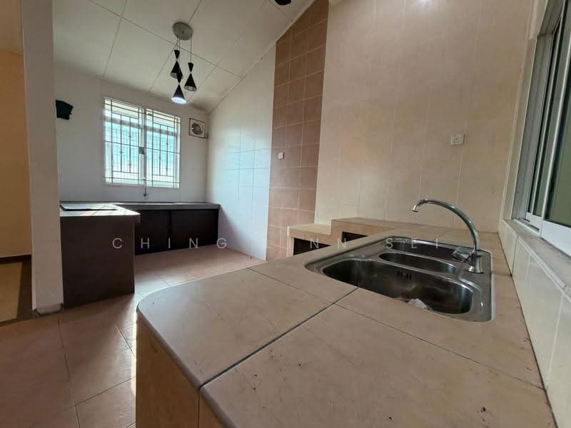 Semi-Detached House for Sale in Taman Paya Rumput Indah (Paya Rumput) - Ching Linn Sei - Kitchen - PropertyGuru.com.my