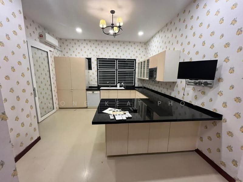Commercial Bungalow for Rent in KLCC (KL City Centre) - Yoong Keat Phoo - Kitchen - PropertyGuru.com.my