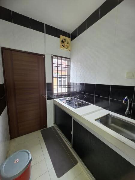 Rumah Teres 1-Tingkat untuk Disewa di Bandar Jaya Putra (Johor Bahru) - Chriss Chong - Kitchen - PropertyGuru.com.my