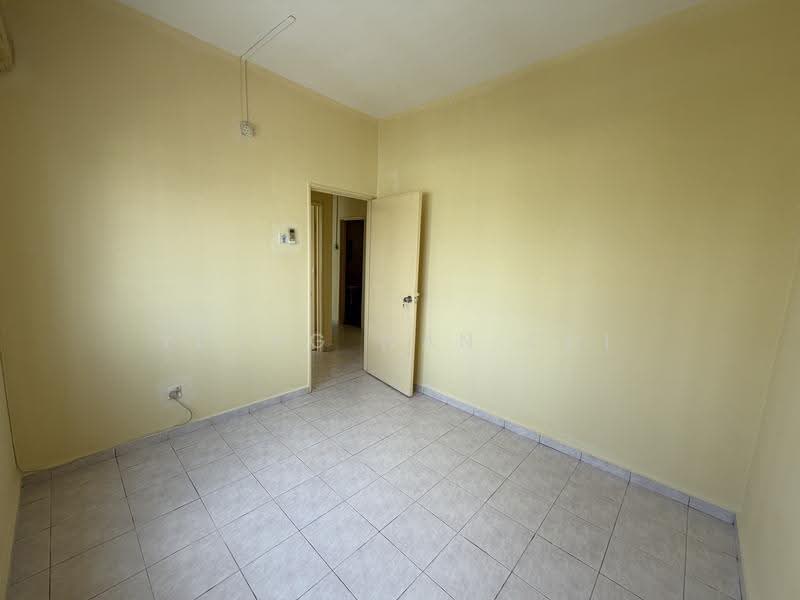 Pangsapuri untuk Dijual di Pangsapuri Sri Alpinia - Yeong Wan Chi - PropertyGuru.com.my