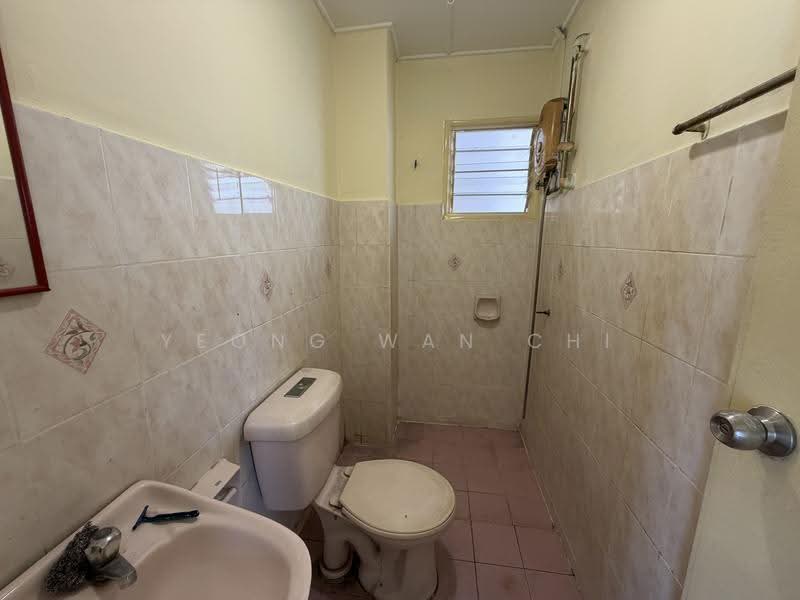 Pangsapuri untuk Dijual di Pangsapuri Sri Alpinia - Yeong Wan Chi - PropertyGuru.com.my