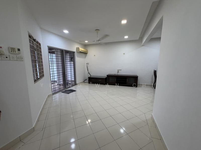 Rumah Teres 2-Tingkat untuk Dijual di Taman Puchong Hartamas (Puchong) - Yeong Wan Chi - Living Room - PropertyGuru.com.my
