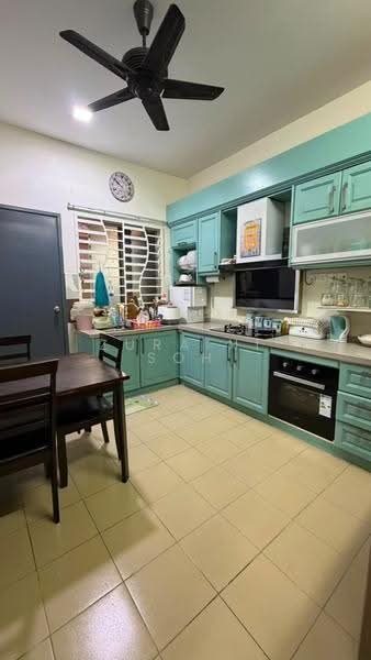 1-storey Terraced House for Sale in Seksyen 32, Bukit Naga (Shah Alam) - Zuraini Soh - Kitchen - PropertyGuru.com.my