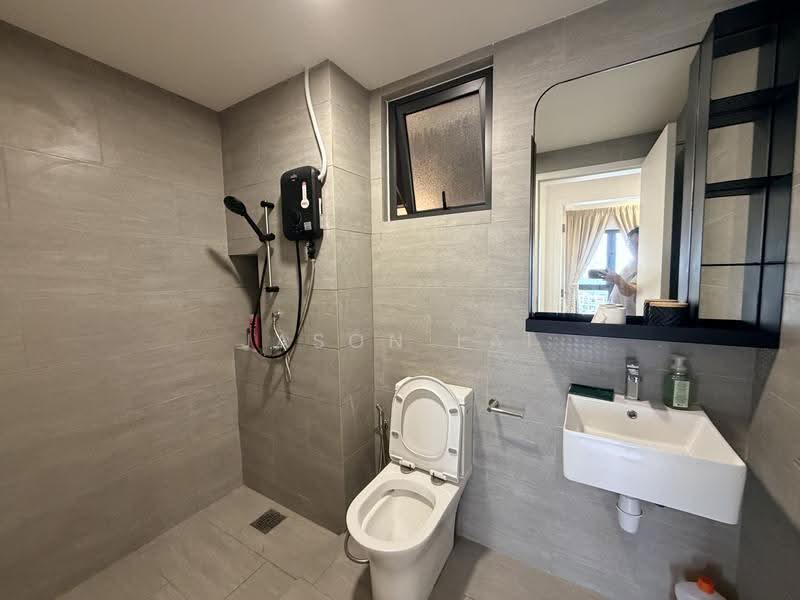 Kediaman Servis untuk Disewa di D'Ivo - Jason Lai - Bathroom - PropertyGuru.com.my