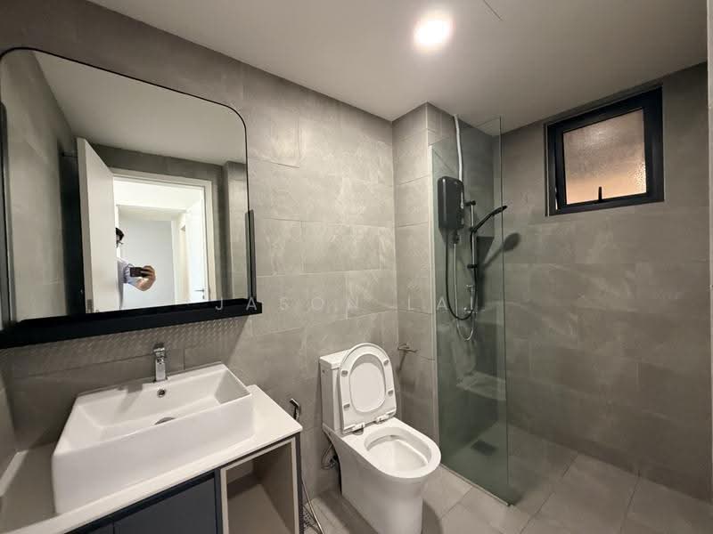 Kediaman Servis untuk Disewa di D'Ivo - Jason Lai - Bathroom - PropertyGuru.com.my