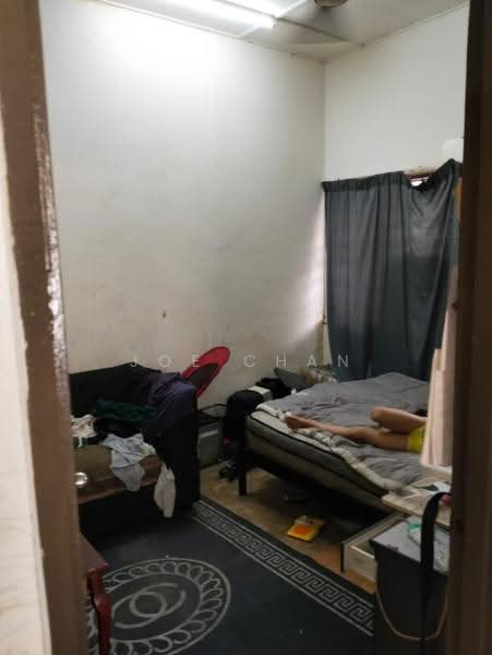 Rumah Teres 1-Tingkat untuk Dijual di Taman Sri Serdang (Seri Kembangan) - Joe Chan - Bedroom - PropertyGuru.com.my